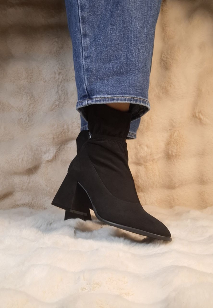 Lizzaro Aukštakulniai - Image 2