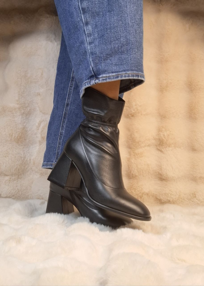 Lizzaro Aukštakulniai - Image 9