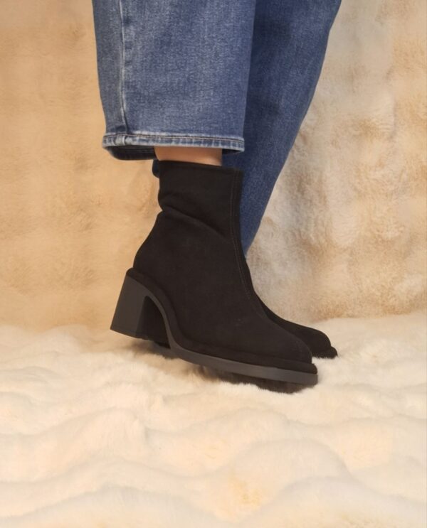 Aquamarino Aulinukai