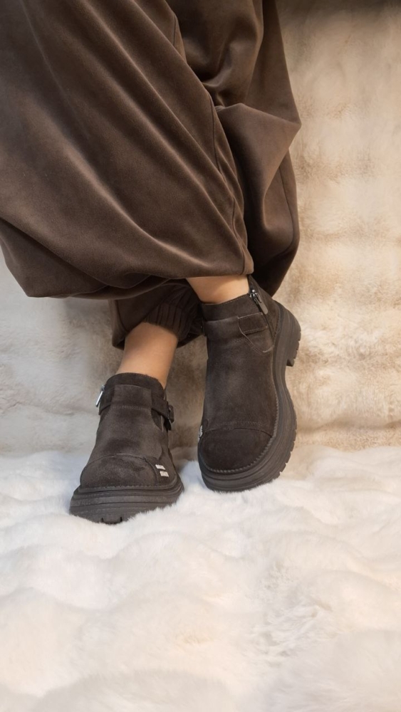 Lola Aulinukai - Image 2