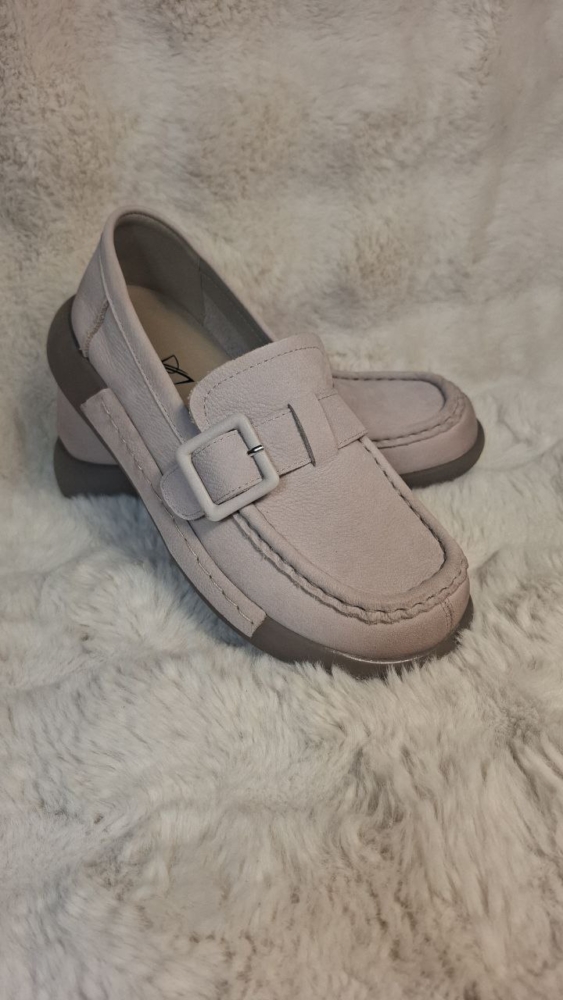 Lola Mokasinai - Image 10